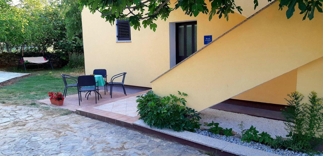 Vesna Apartment Pula Bagian luar foto