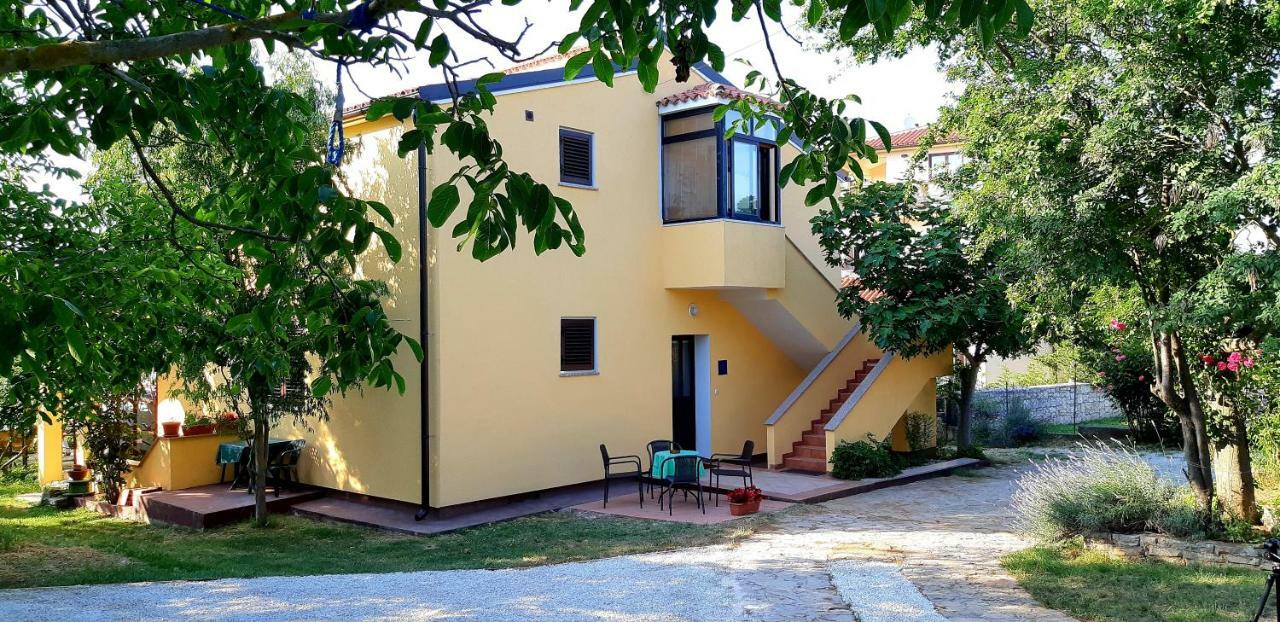 Vesna Apartment Pula Bagian luar foto