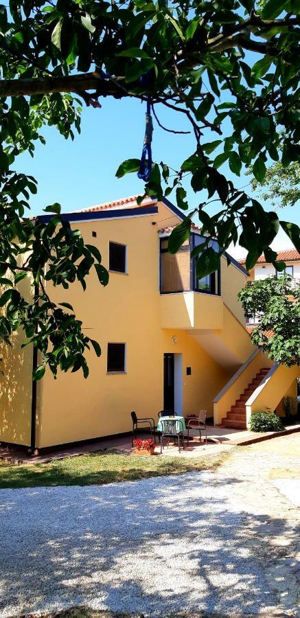 Vesna Apartment Pula Bagian luar foto